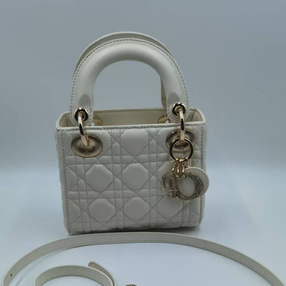 ✨✨Dior white mini bag - Picture 1 of 13